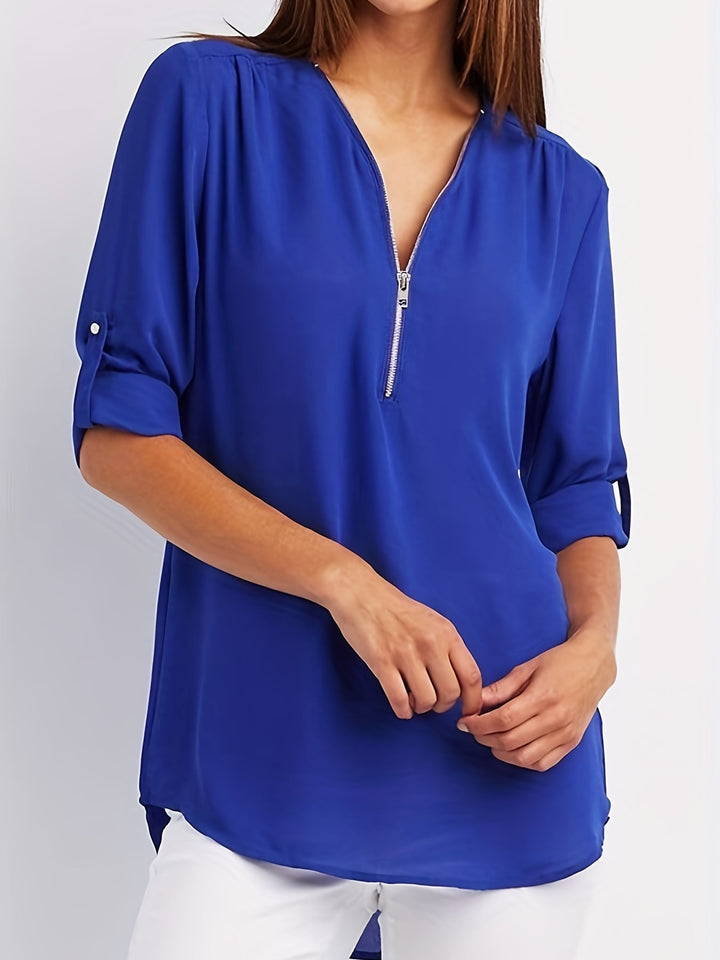 Nivara – V-Ausschnitt mit Reißverschluss, gewebte Bluse