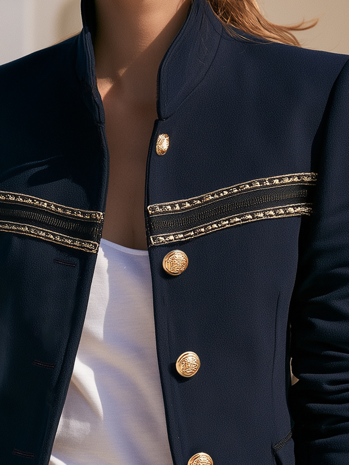 Nivara – Stehkragenjacke aus gewebtem Stoff