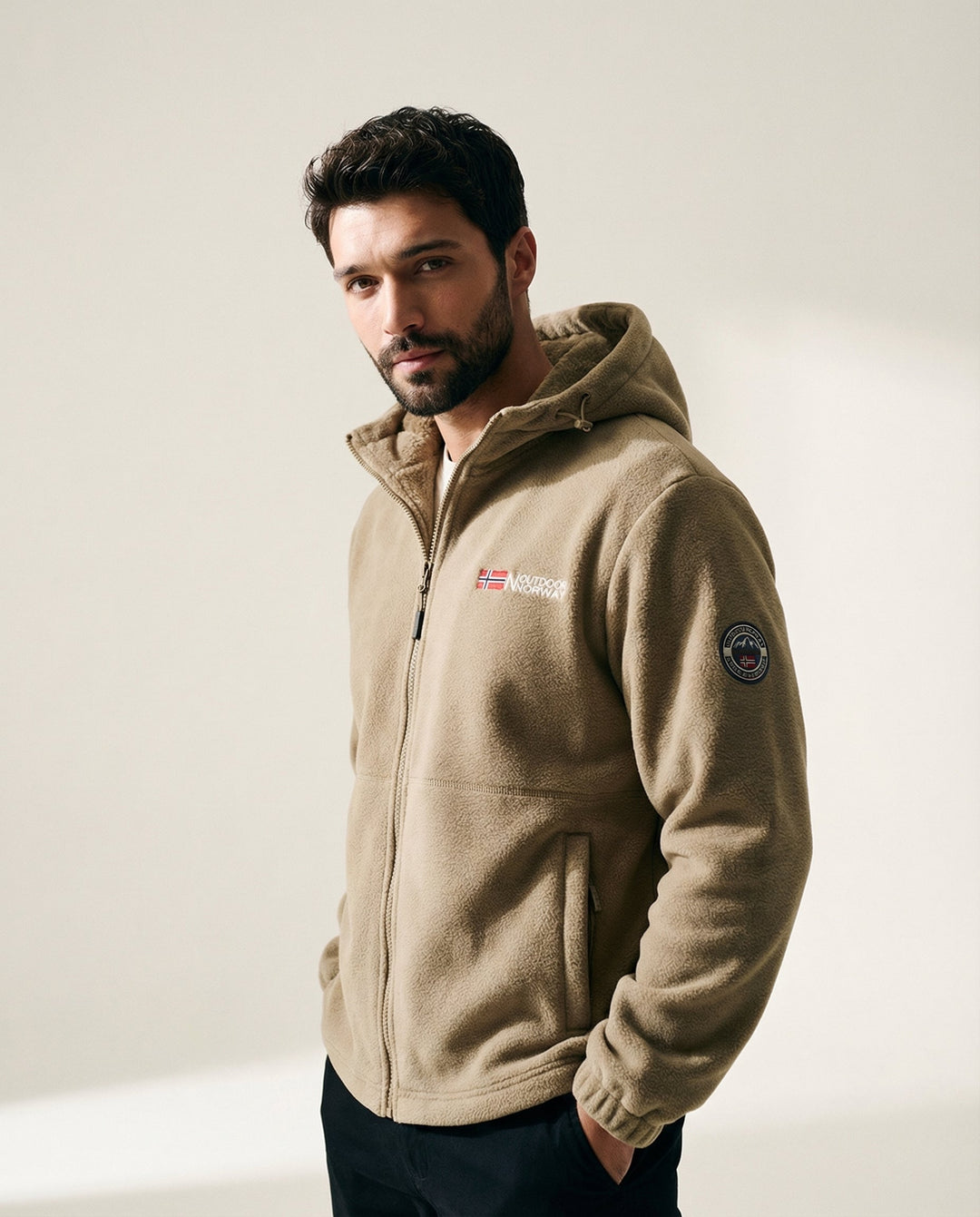 Kapuzen-Sweatjacke mit Fleecefutter