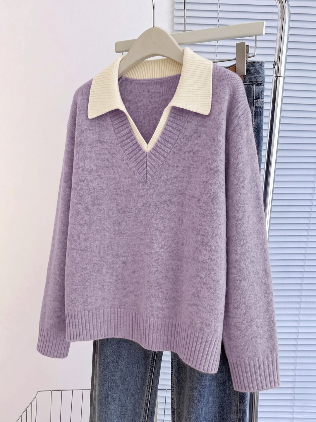 Cirelle – Doppellagiger Strickpullover mit kontrastierendem Kragen