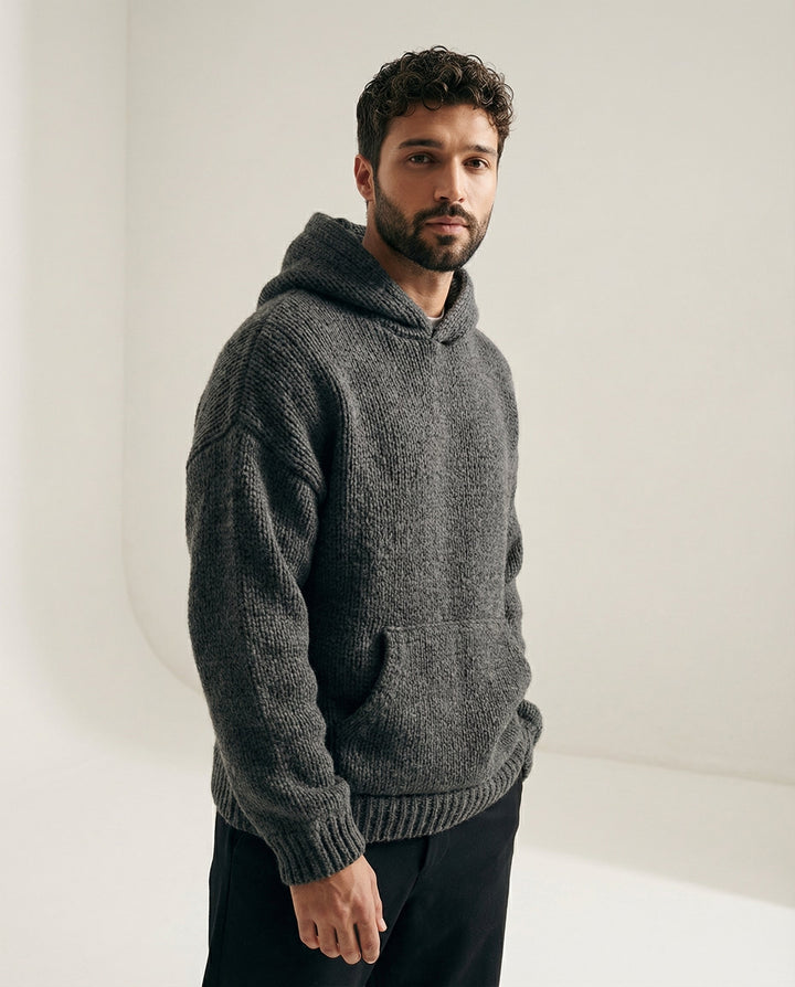 Leichter Strick-Kapuzenpullover