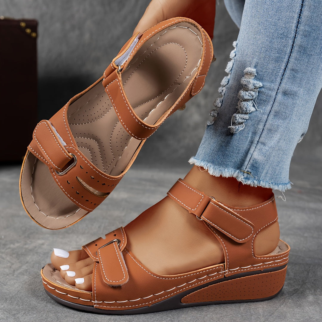 Mireva – Vegane Sandalen mit Fersenstütze