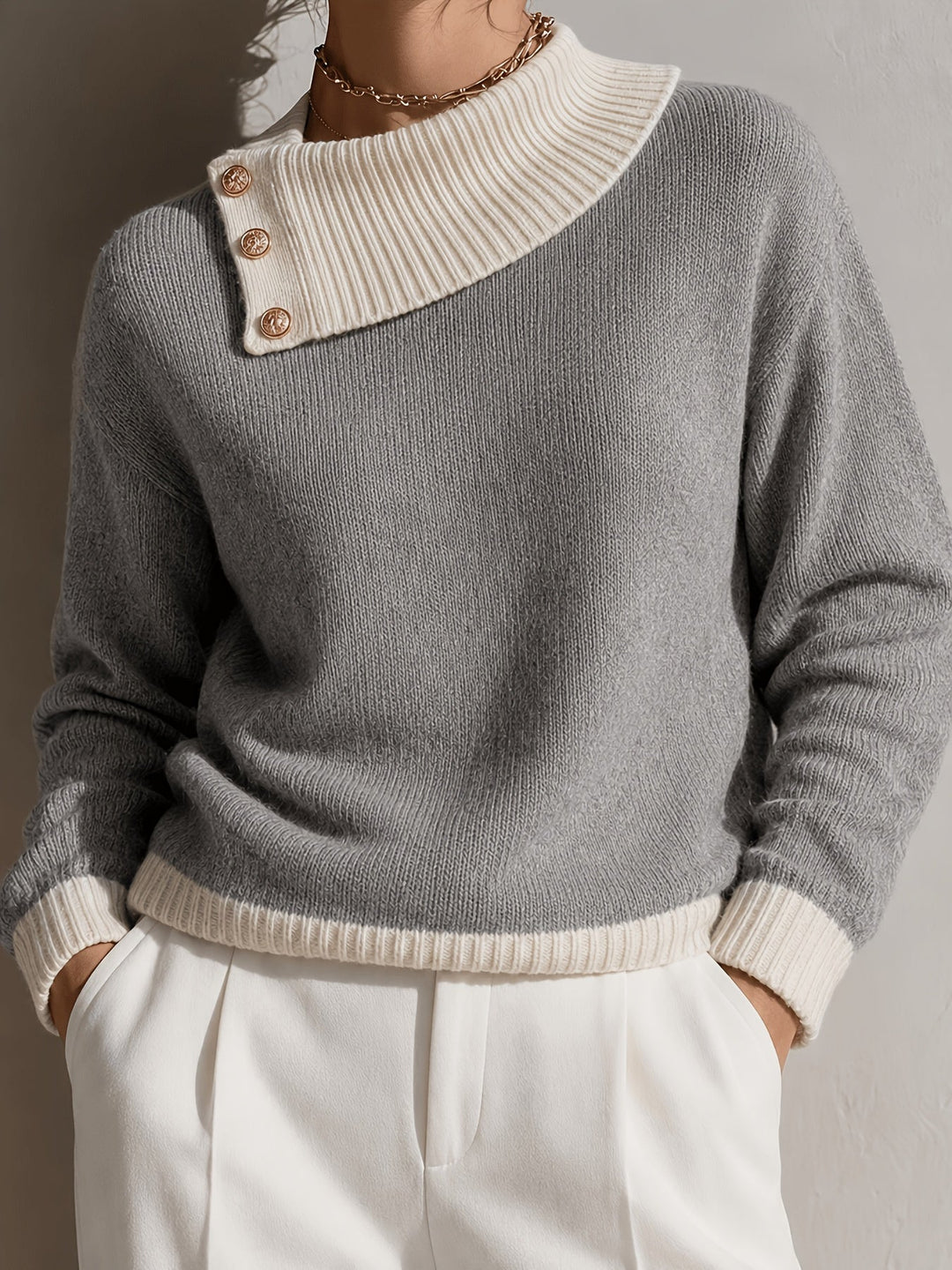 Calira – Asymmetrischer Halsausschnitt Strickpullover