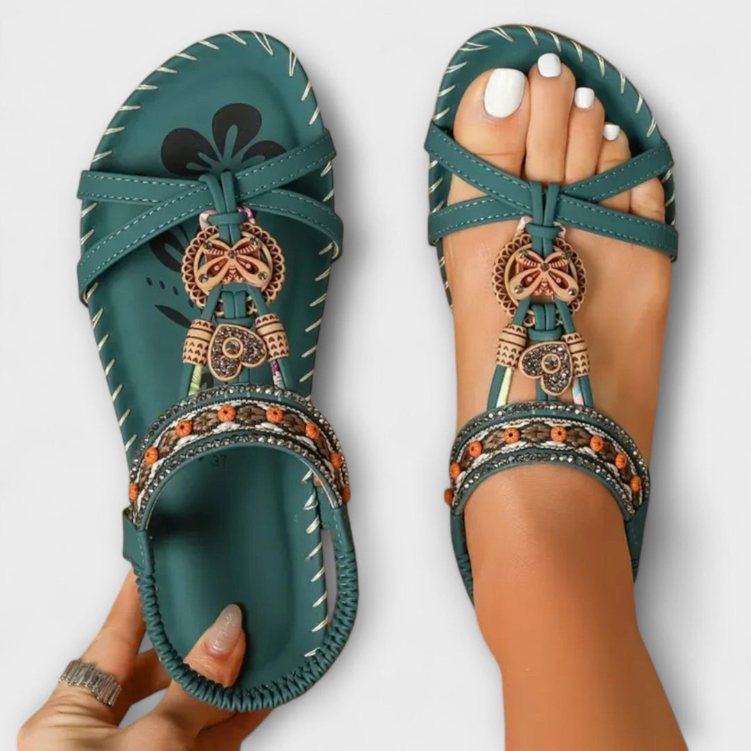Nareli – elastische Riemensandalen