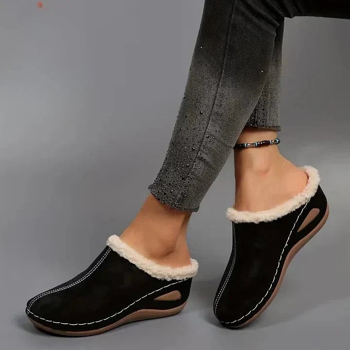 Mireva – weiter Zehenbereich, Fellfutter-Sandalen