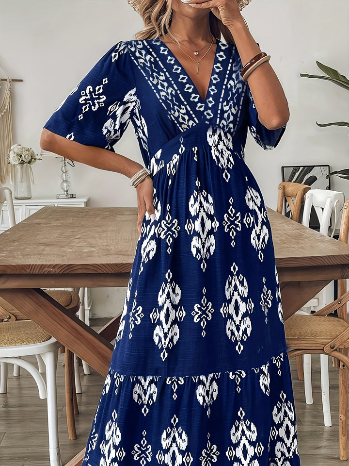Nalira – V-Ausschnitt, bedrucktes Maxikleid