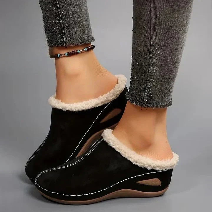 Mireva – weiter Zehenbereich, Fellfutter-Sandalen