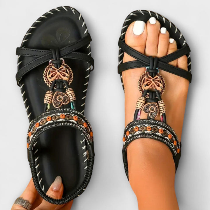 Nareli – elastische Riemensandalen