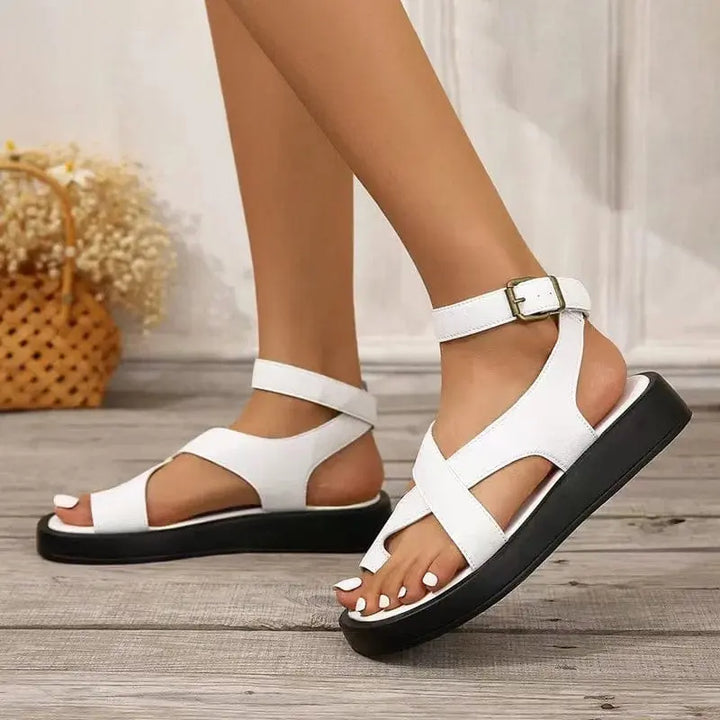 Elyra – Gummi-Sandalen mit konturiertem Fußbett