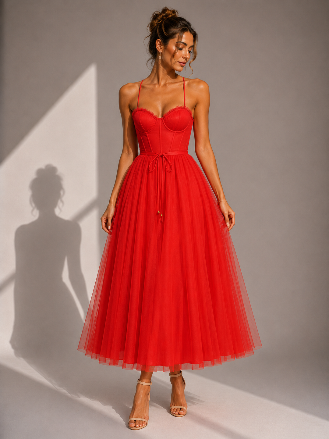 Virela – Offenes Tüllkleid