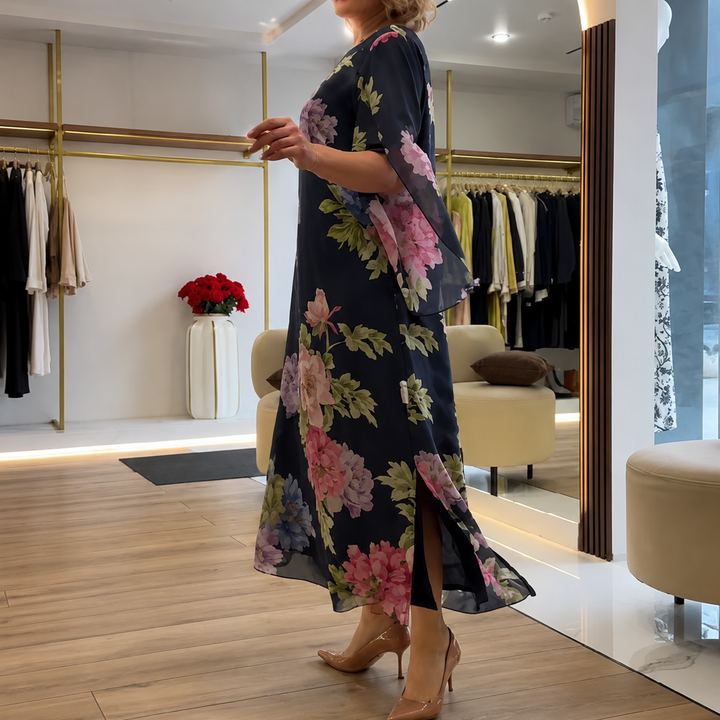 Calira – Seitenschlitz-Chiffon-Maxikleid
