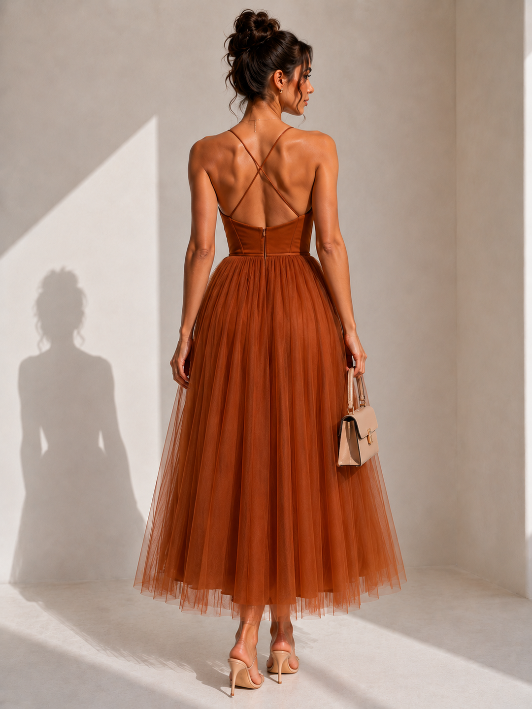 Virela – Offenes Tüllkleid