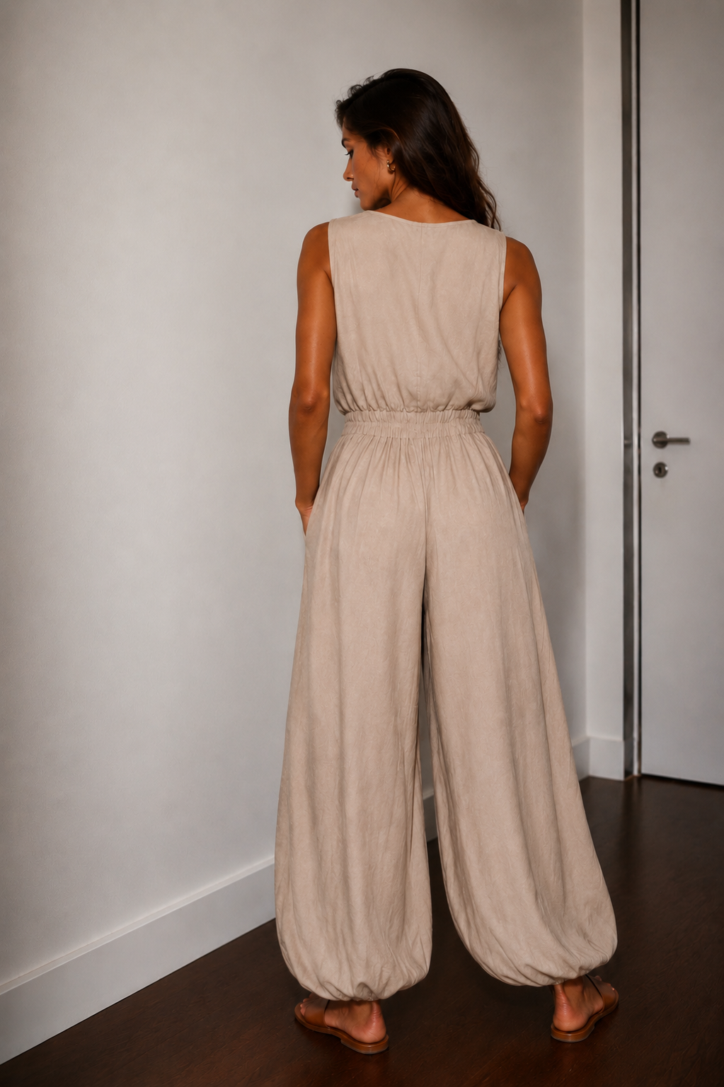 Nevara – Weitbeiniger, leichter Jumpsuit