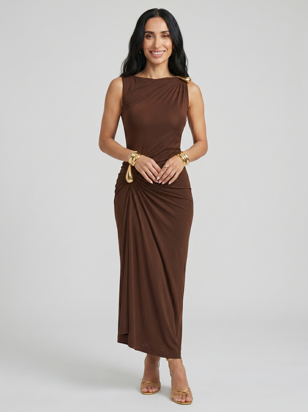 Mireva – Kleid aus technischem Stoff mit Hüftraffung