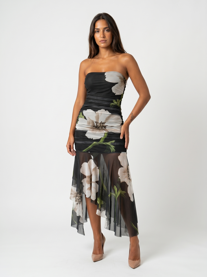 Nivara – asymmetrisches Rüschen-Strickkleid