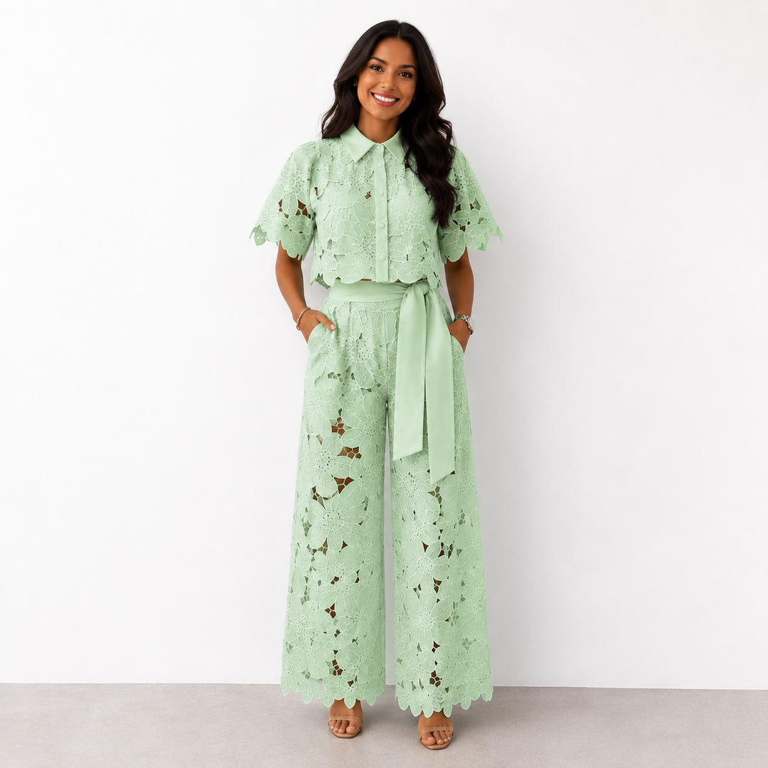 Avessa – Perforiertes Tweed-Set