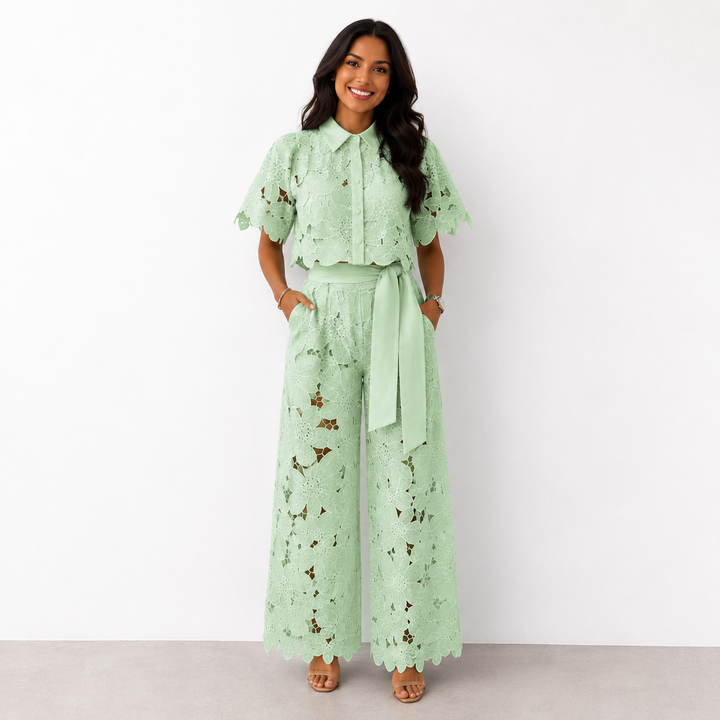 Avessa – Perforiertes Tweed-Set