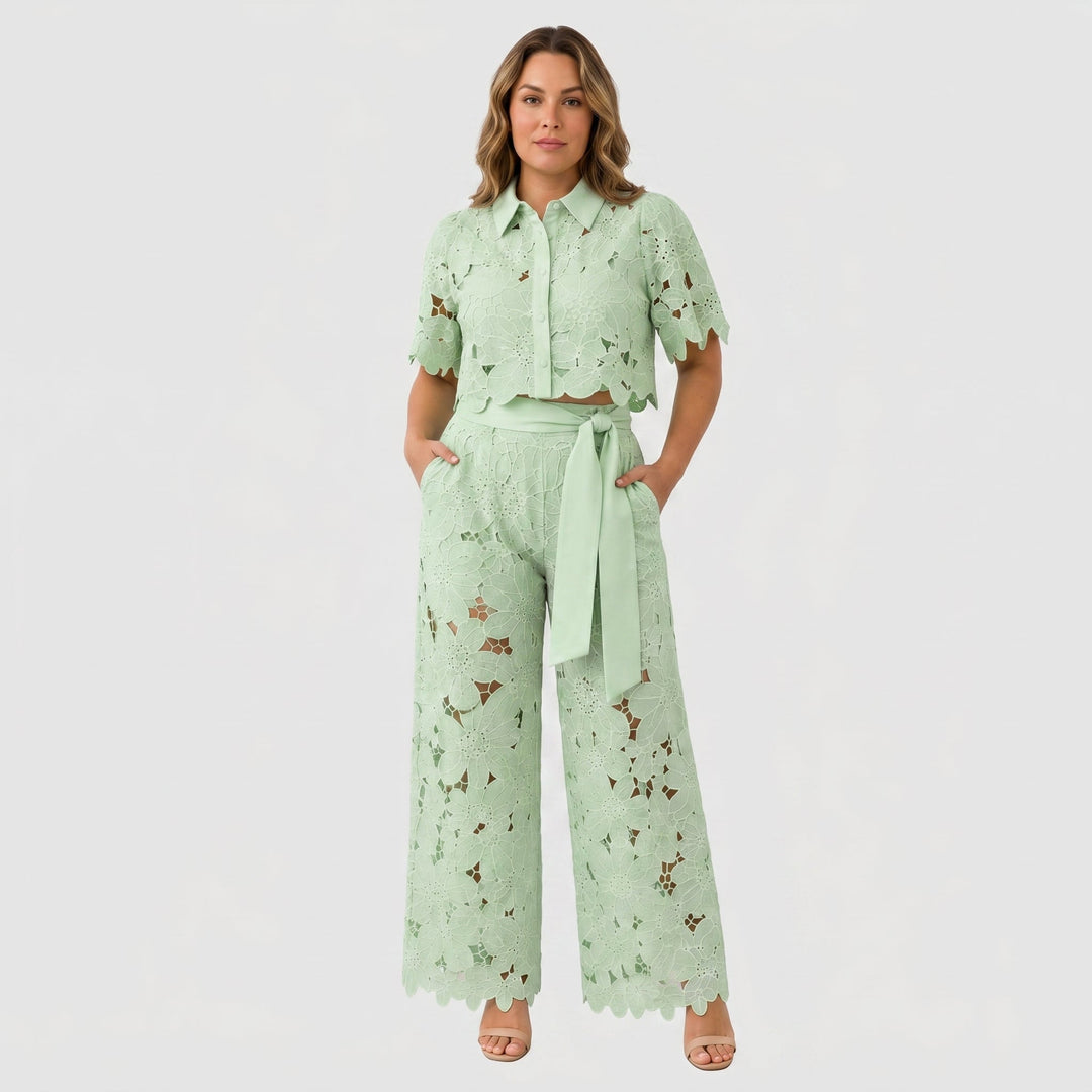 Avessa – Perforiertes Tweed-Set