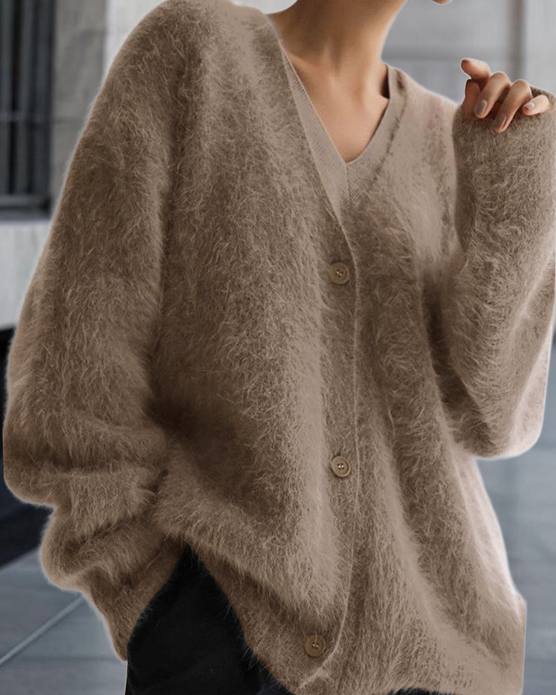 Vesina – Flauschstrickjacke mit überschnittenen Schultern
