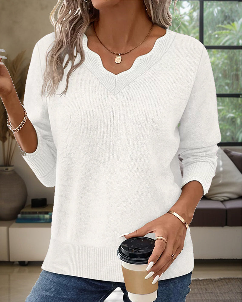 Rialyn – mit gewelltem V-Ausschnitt gestrickter Pullover