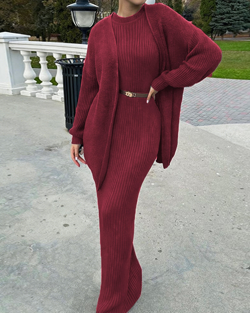 Nivara – Körperbetontes Rippenstrick-Set aus Kleid und Strickjacke