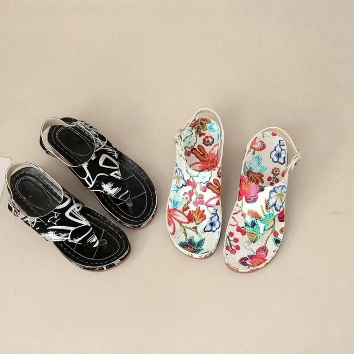 Calira – Keilsandalen
