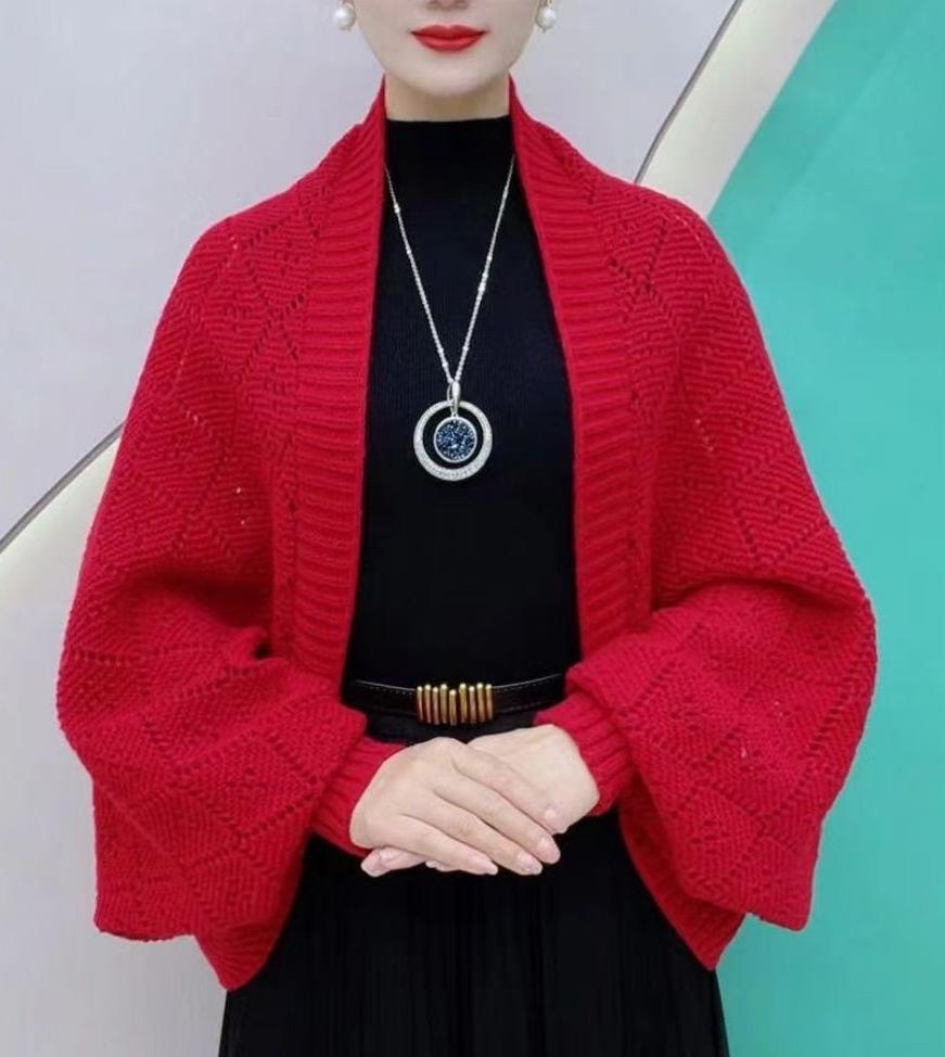 Eryla – Schal-Strickjacke aus Ajourstrick