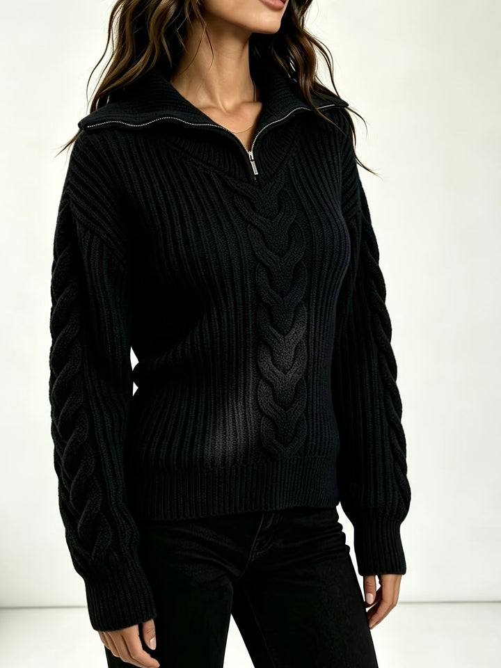 Nivara – Schulterfreier Zopfmuster-Pullover