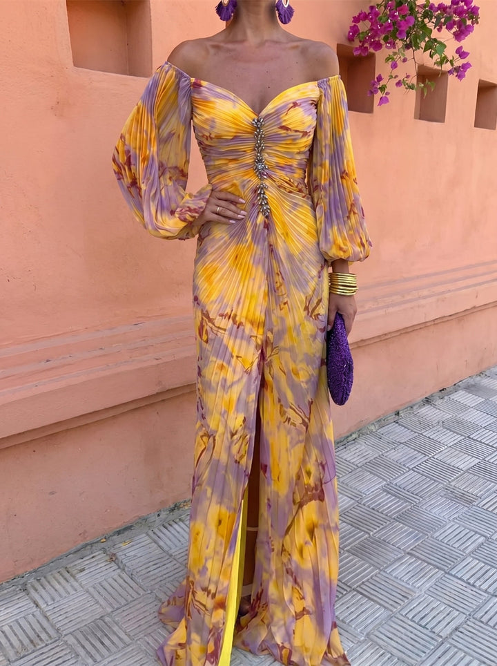 Nivara – Kleid mit floralem Druck und geformtem Ausschnitt