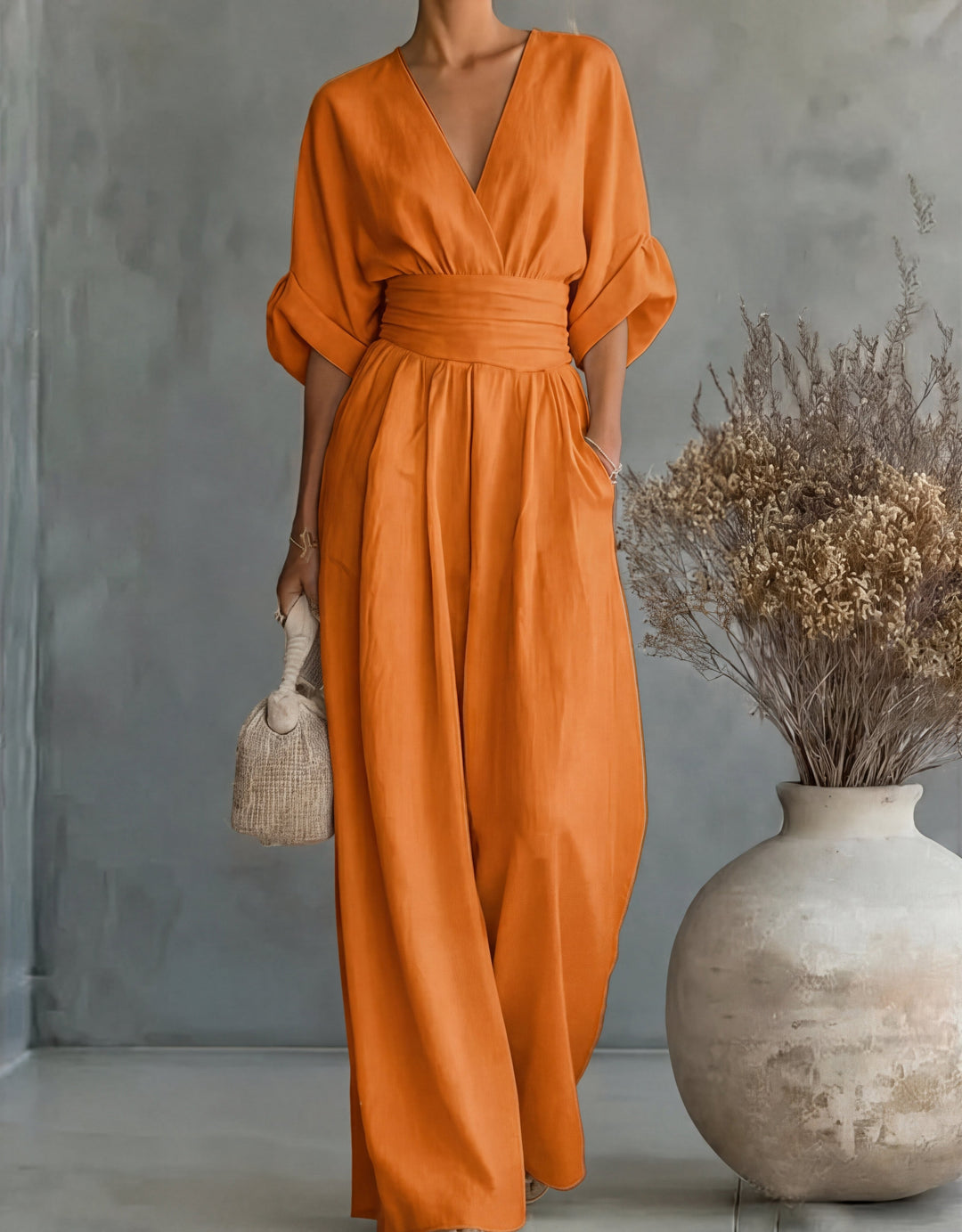 Rilena – Mit V-Ausschnitt gewebter Jumpsuit