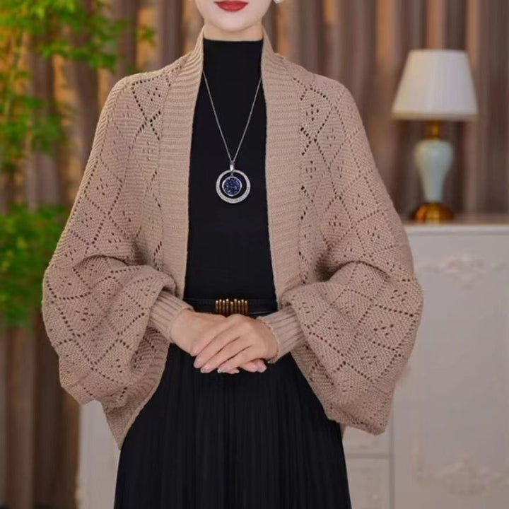 Eryla – Schal-Strickjacke aus Ajourstrick