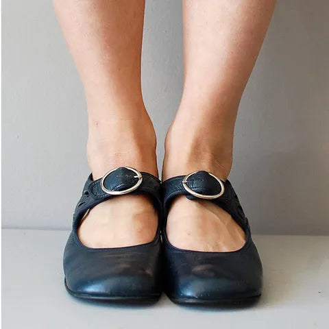 Idessa – Retro-Schuhe mit Schnallenriemen