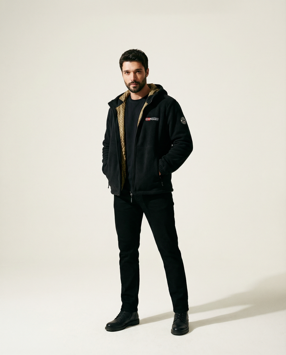 Kapuzen-Sweatjacke mit Fleecefutter