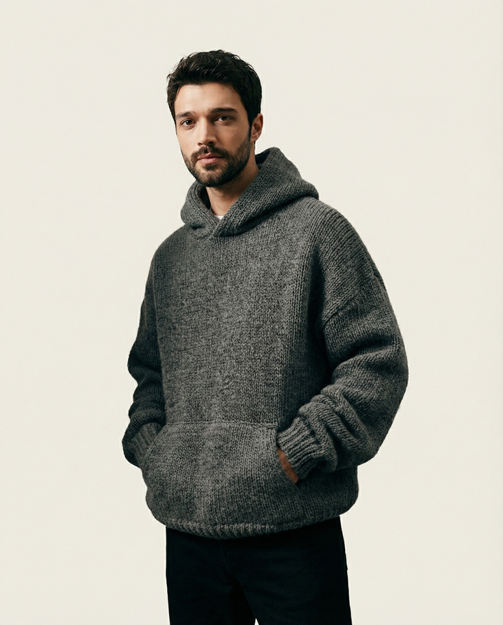 Leichter Strick-Kapuzenpullover