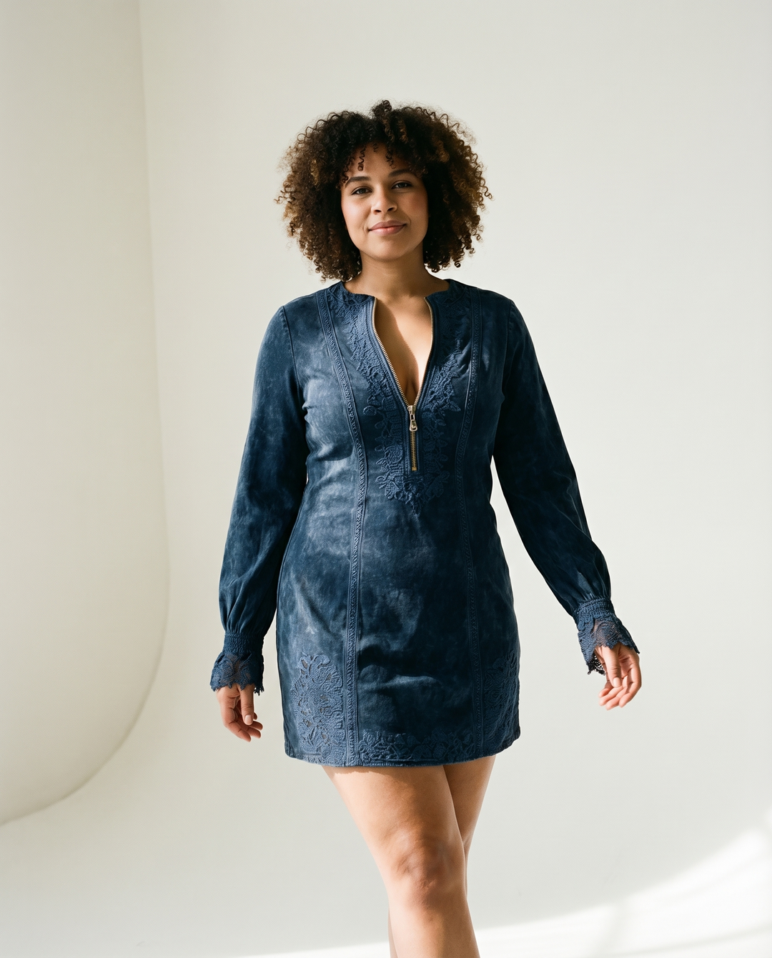 Reißverschluss-Kleid in Wildlederoptik