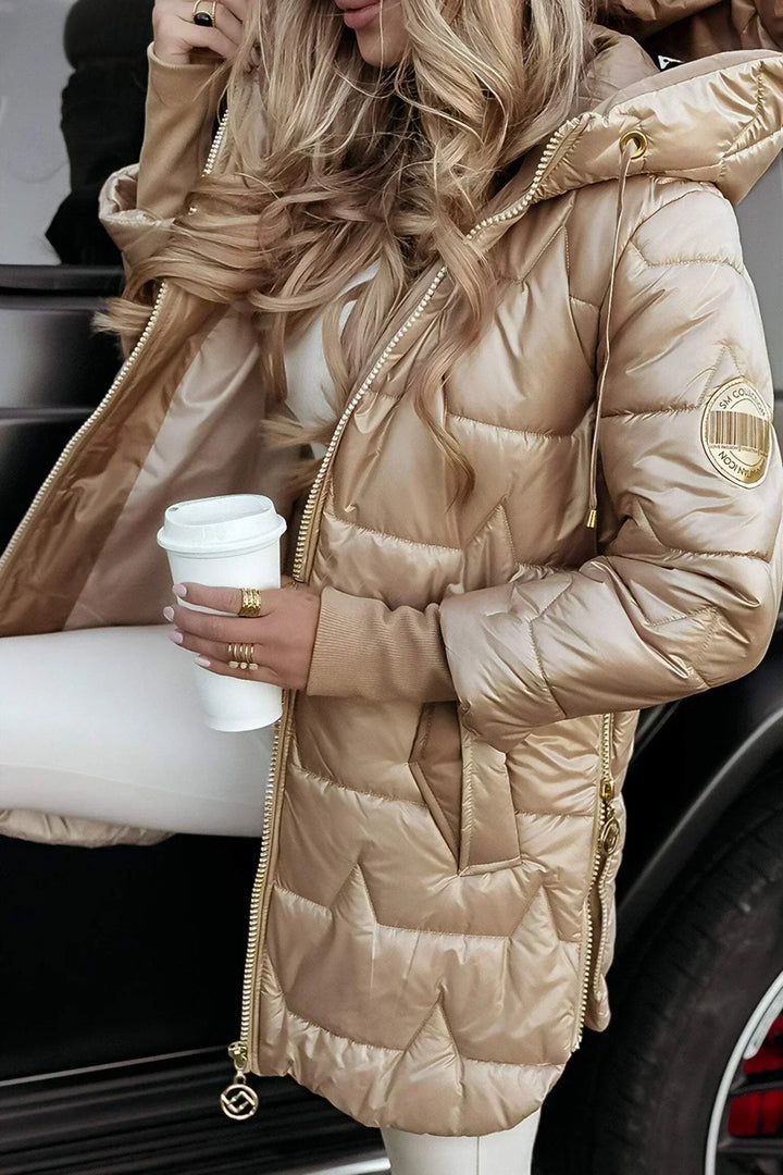 Mireva – Mit fester Kapuze gepolsterte Jacke