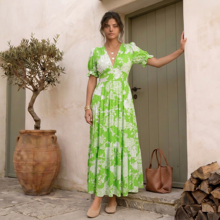 Nelora – V-Ausschnitt, florales Maxikleid