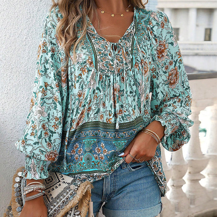 Calira – Baumwollshirt mit Bindeband am V-Ausschnitt