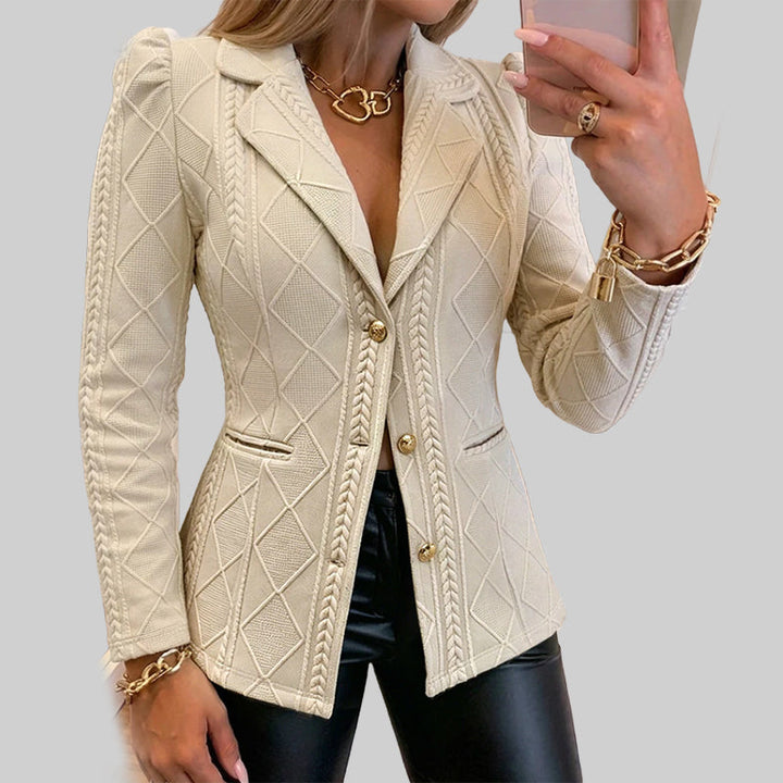 Vesara – Taillierter Blazer mit geometrischer Textur