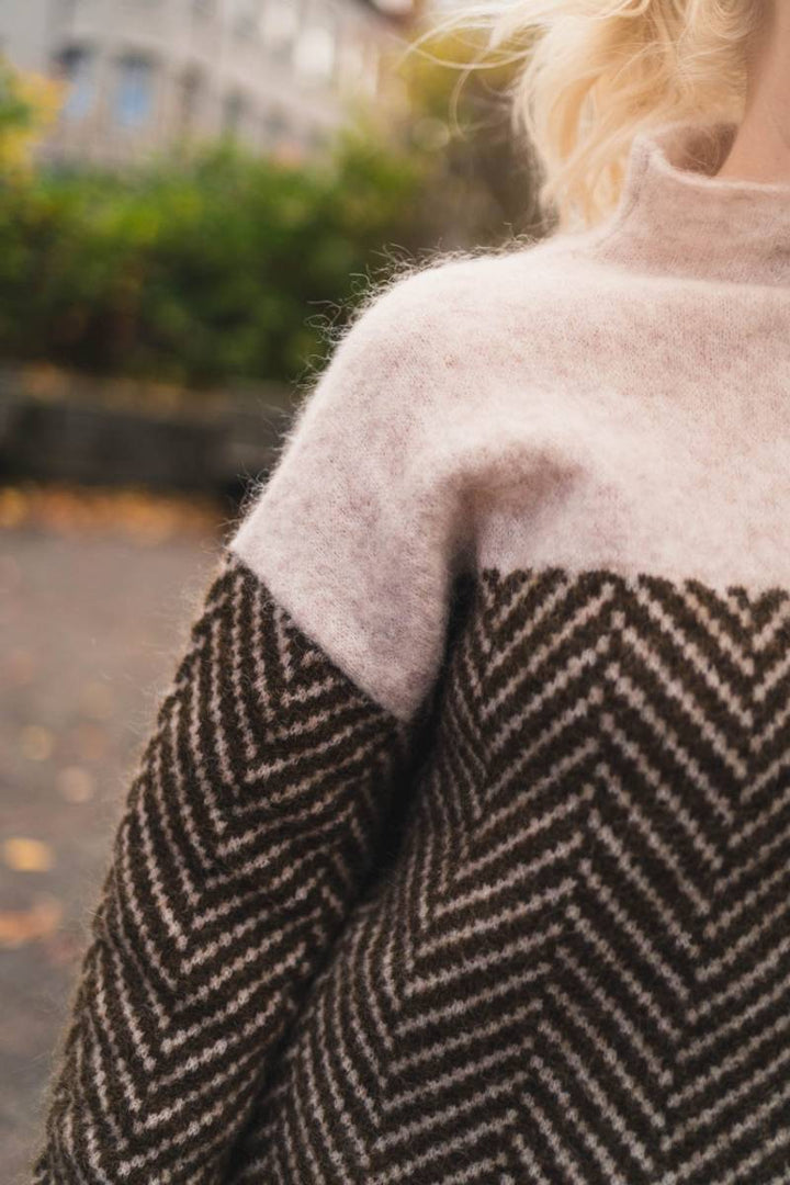 Lyrisa – Zopfmuster-Strickpullover